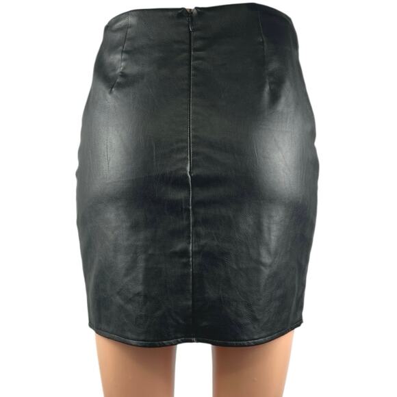 Revolve By The Way. Trinity Black Faux Leather Vegan Slit Mini Pencil Skirt XS - Picture 3 of 5